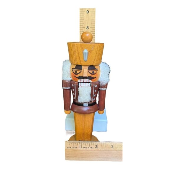 Vtg Erzgebirge Wooden Nutcracker White Fur Accent Brown Uniform Germany 7.5 in - Picture 7 of 7